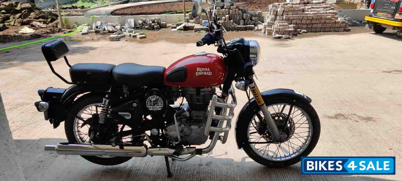 Redditch Red Royal Enfield Classic 350 Redditch Red