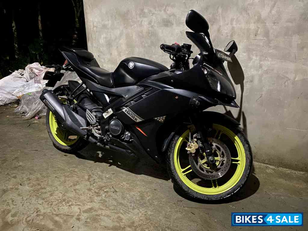 Adrenaline Red Yamaha YZF R15 V2