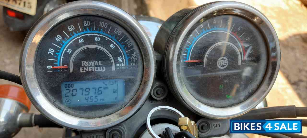 Matte Black Royal Enfield Thunderbird 350 Matte Black Royal Enfield Thunderbird 350