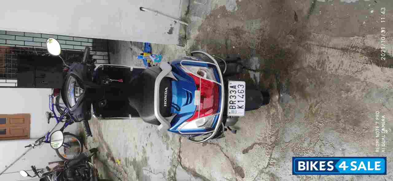 Blue Honda Activa 5G