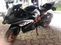 Black KTM RC 200