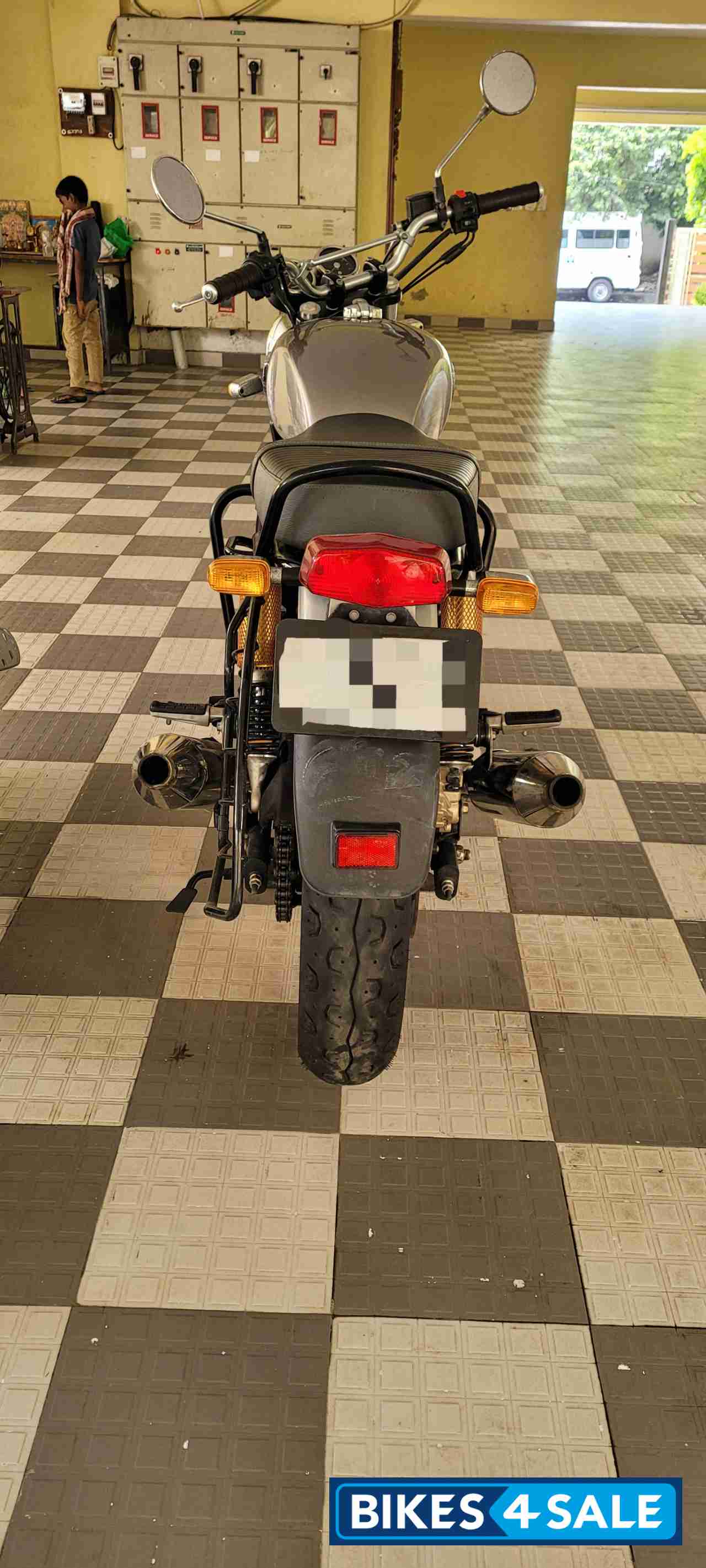 Silver Royal Enfield Interceptor 650 Twin