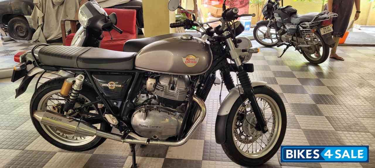 Silver Royal Enfield Interceptor 650 Twin