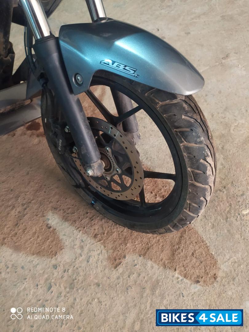 Grey Suzuki Intruder 150