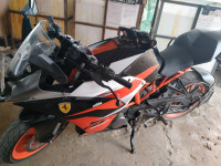 Black KTM RC 200