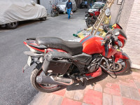 Red TVS Apache RTR 160