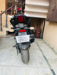 Black Yamaha YZF R15 V3