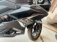 Black Yamaha YZF R15 V3