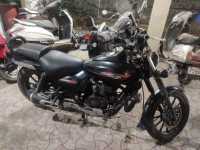 Bajaj Avenger Street 220