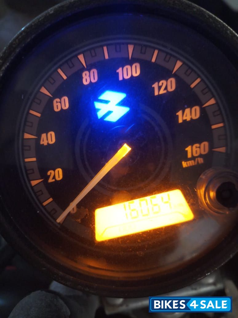 Bajaj Avenger Street 220