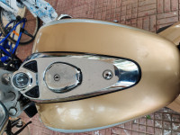 Gold Bajaj Avenger Cruise 220