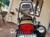 Gold Bajaj Avenger Cruise 220