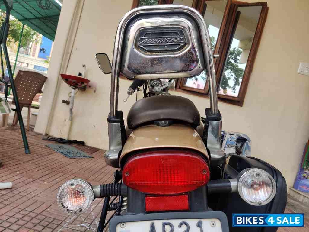 Gold Bajaj Avenger Cruise 220