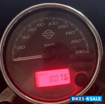 Black Harley Davidson Street 750