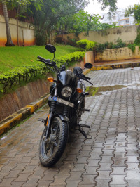 Black Harley Davidson Street 750