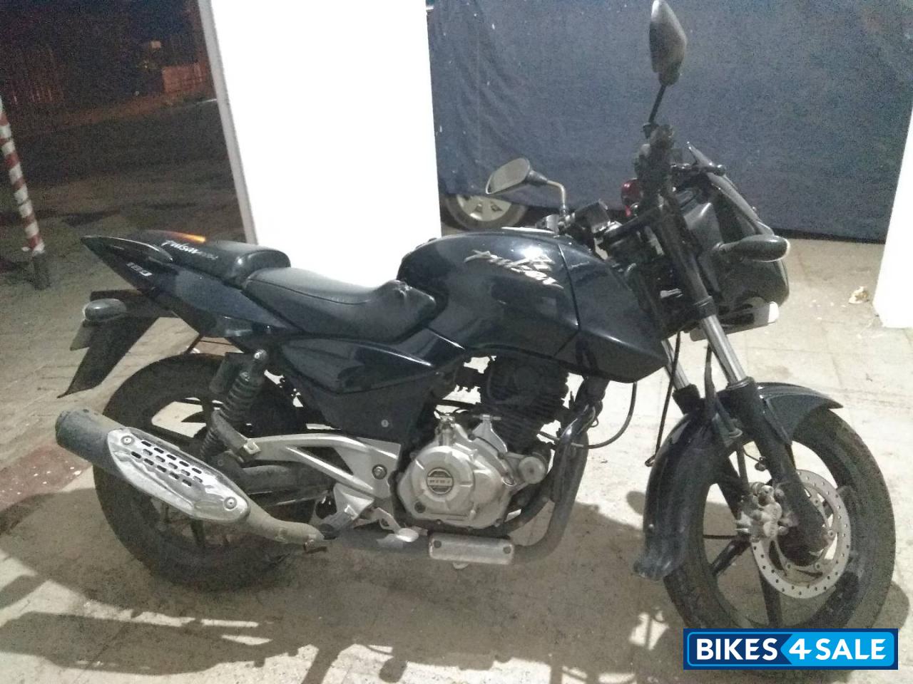 Black Bajaj Pulsar 180 DTSi