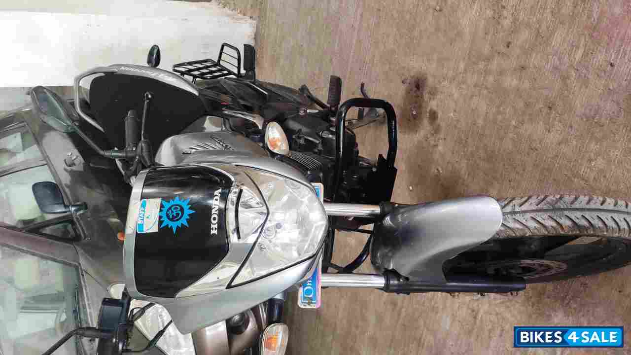 Silver Honda CB Unicorn