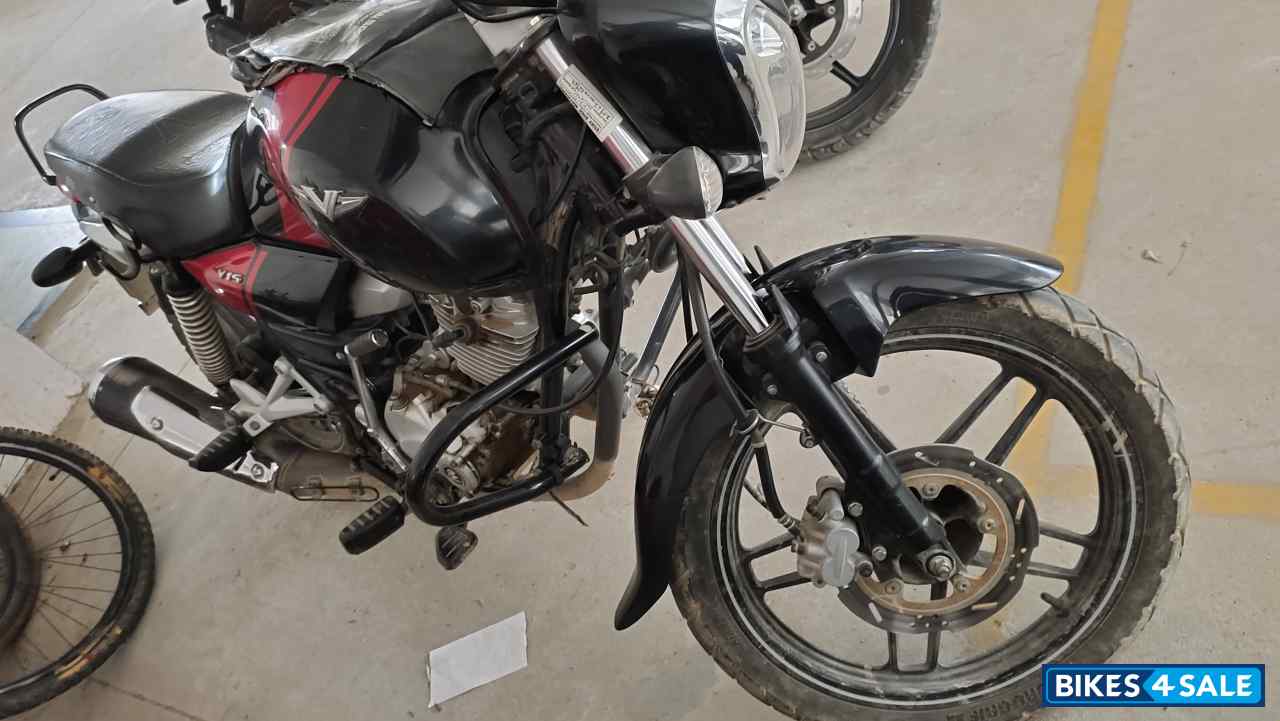 Bajaj V15 Bajaj V15