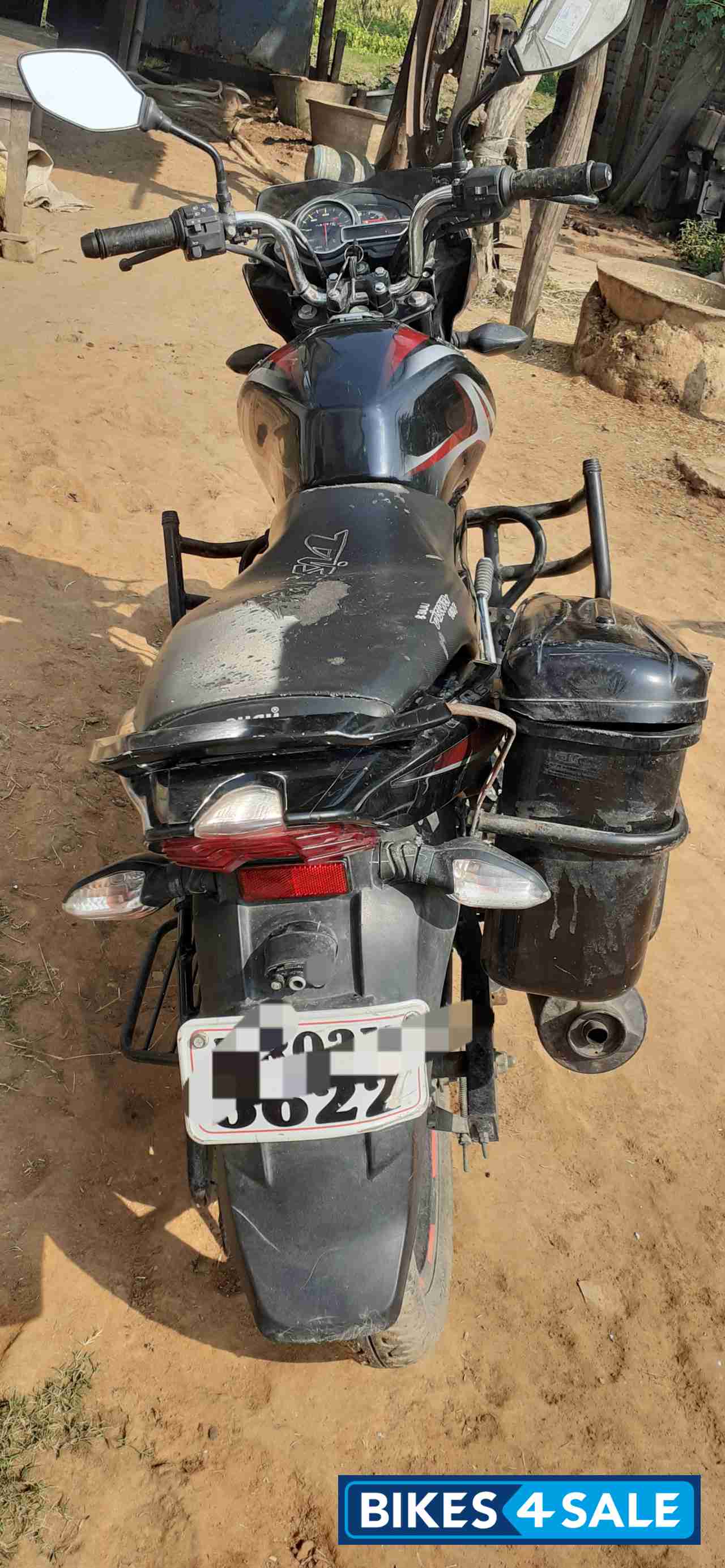 Bajaj Discover 150 F