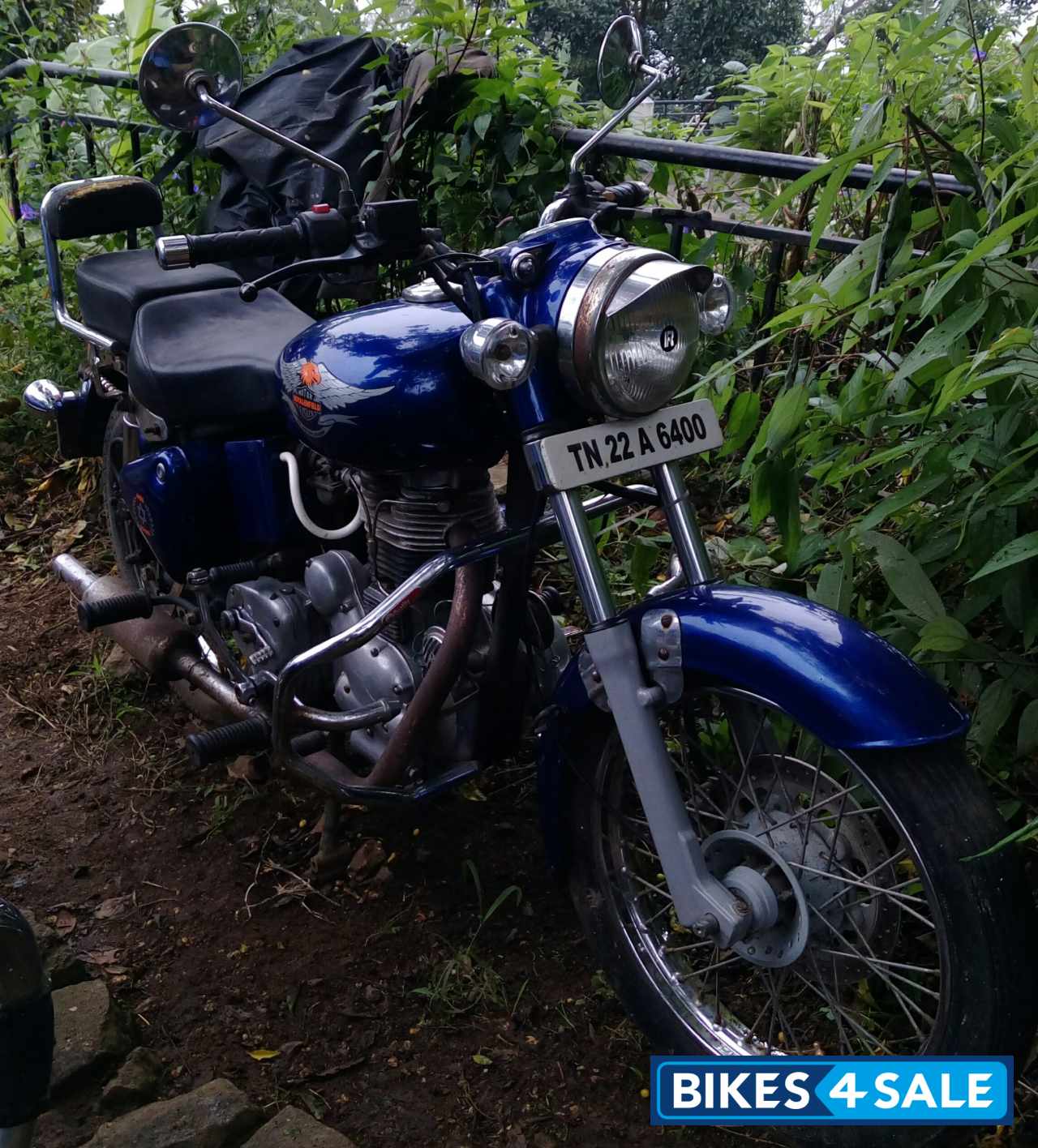 Blue Royal Enfield Bullet 350