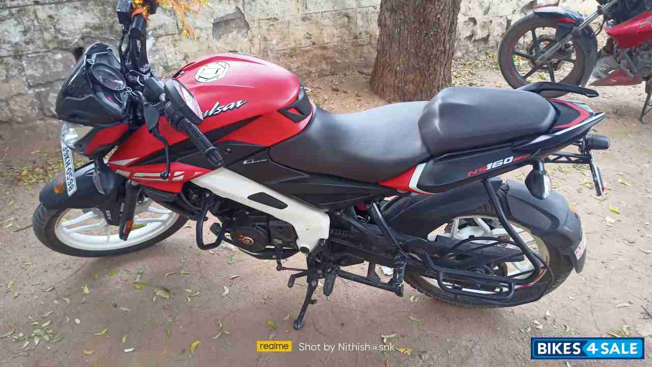 Matte Red Finish Bajaj Pulsar NS 160