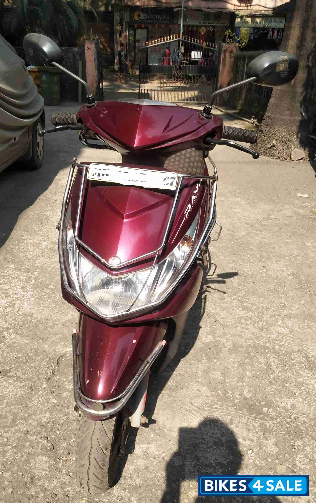 Maroon Yamaha Ray