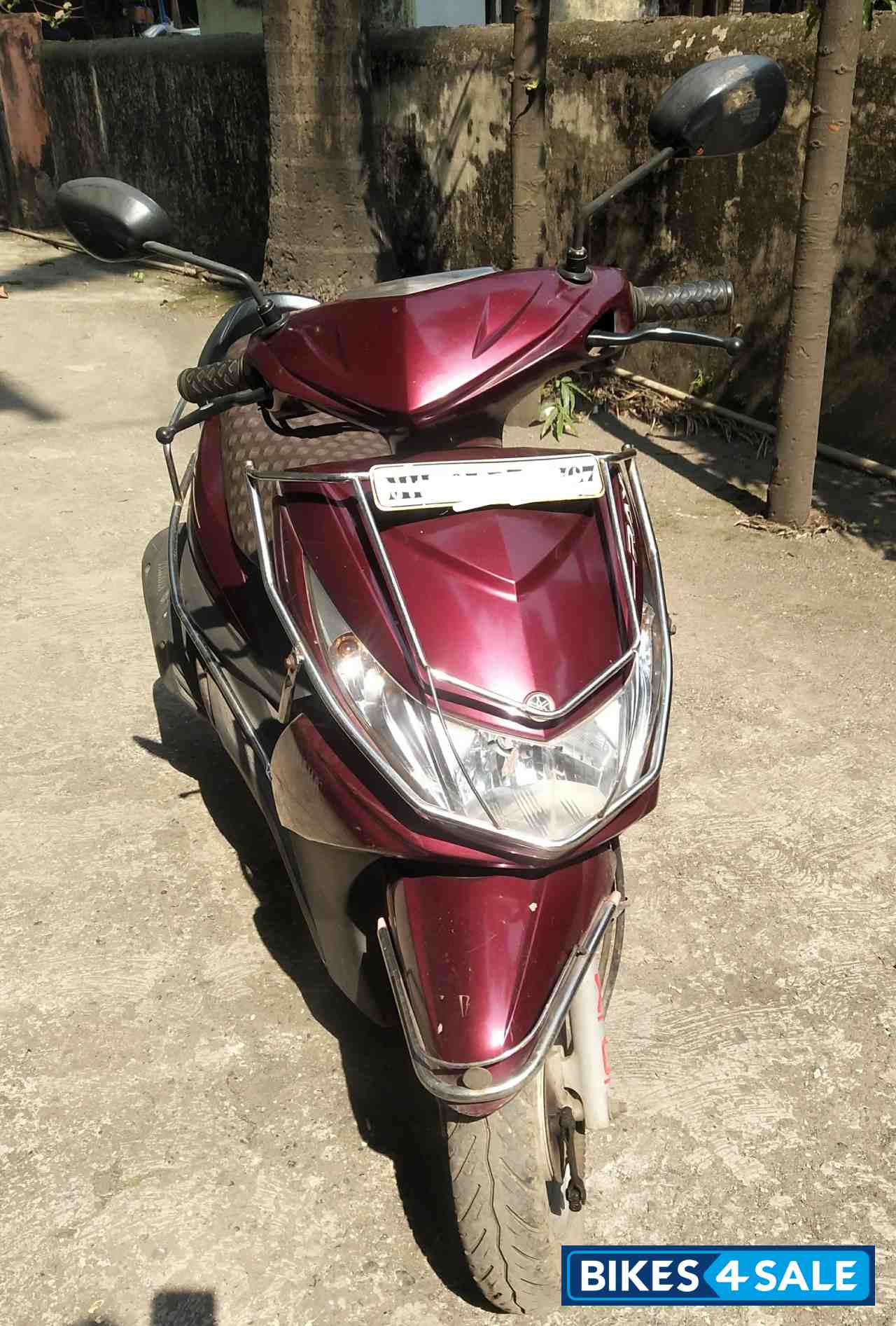 Maroon Yamaha Ray