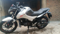 White & Black Hero Xtreme 160R BS6