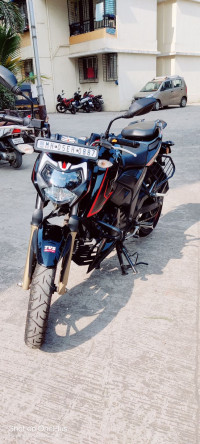 Black TVS Apache RTR 200 Fi 4V Race Edition 2.0