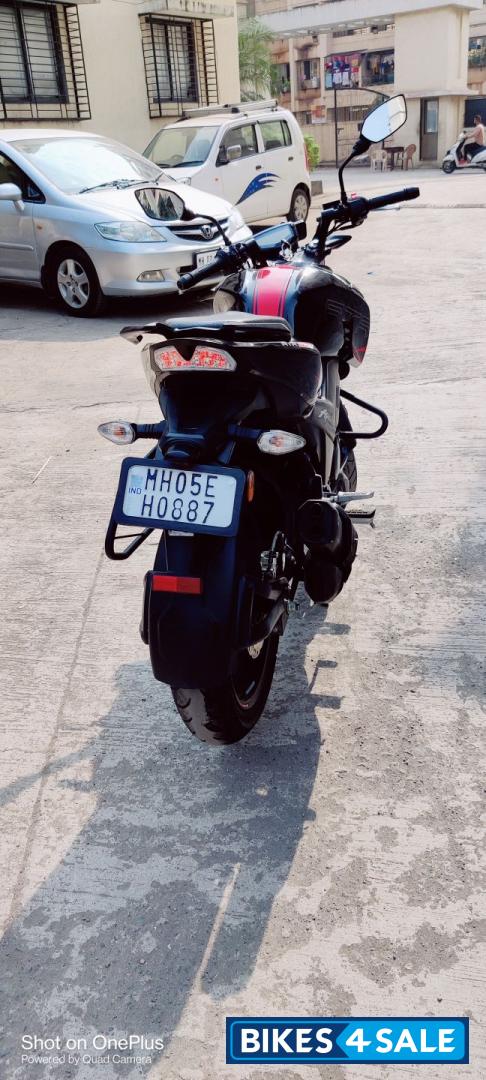 Black TVS Apache RTR 200 Fi 4V Race Edition 2.0