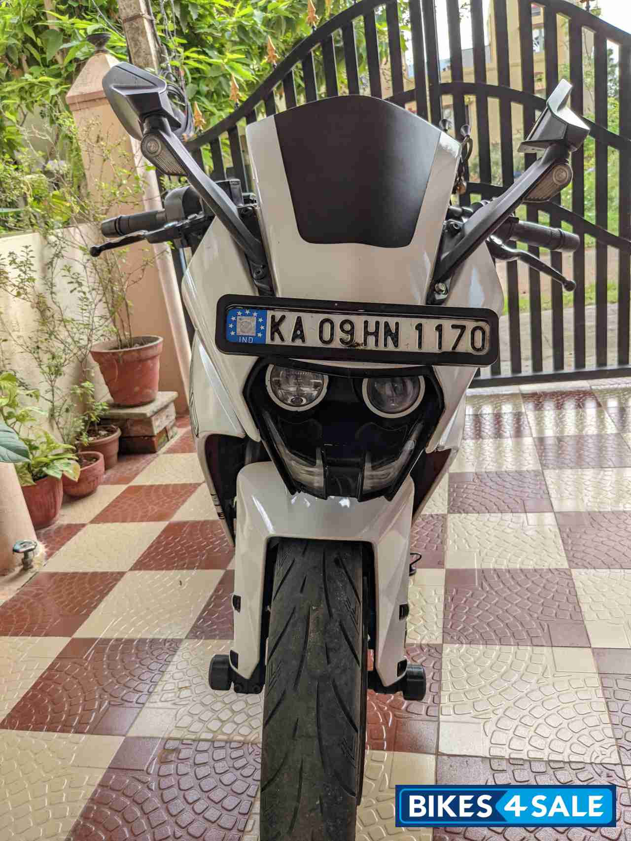 Black And White KTM RC 390