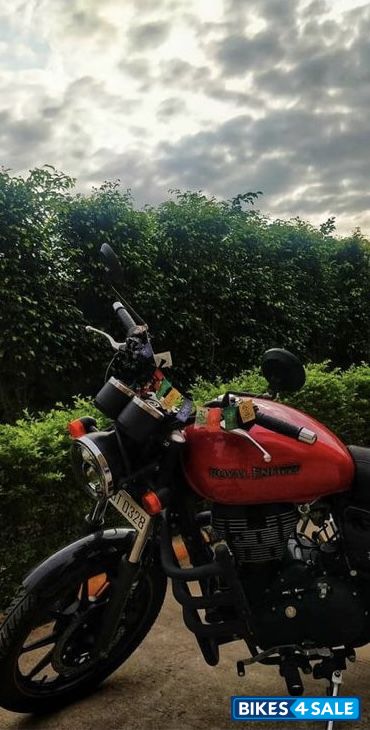 Red Royal Enfield Thunderbird X 350