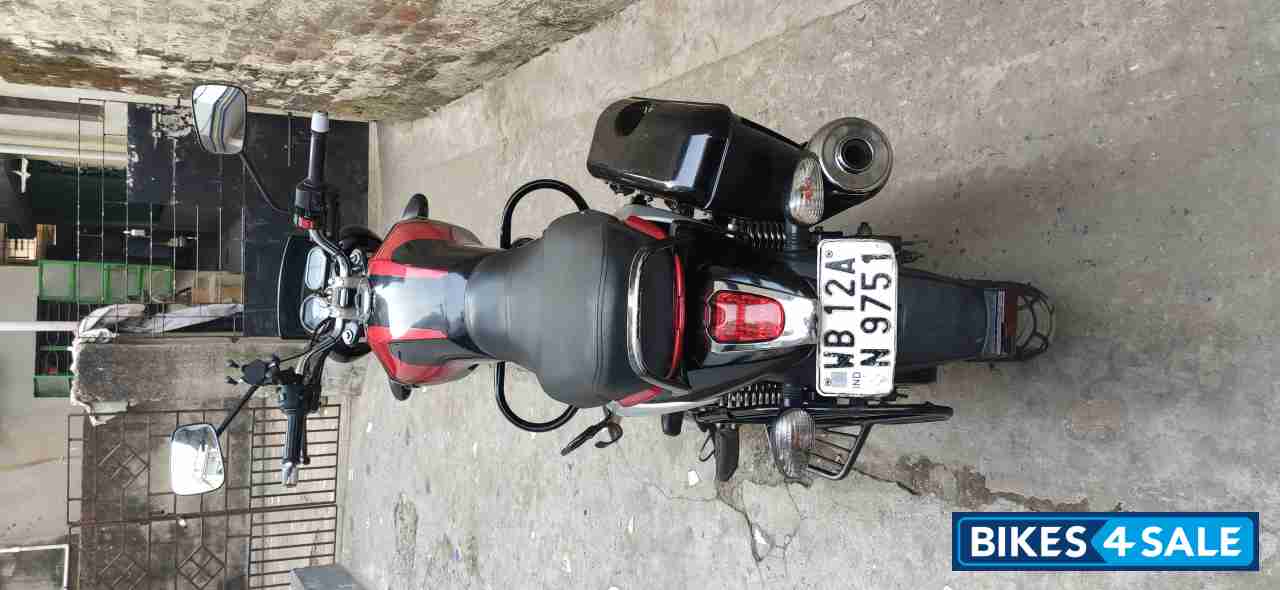 Ebony Black Bajaj V15