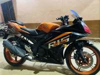 Yamaha YZF R15 V2