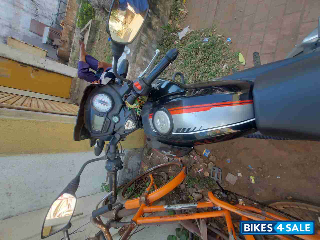 Red Black TVS Apache RTR 160 Red Black TVS Apache RTR 160