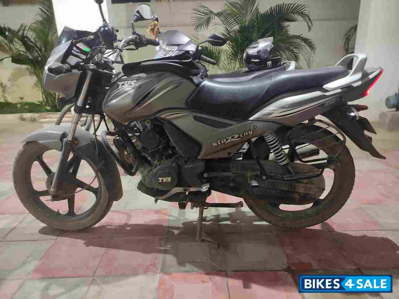 Grey TVS Star City Plus