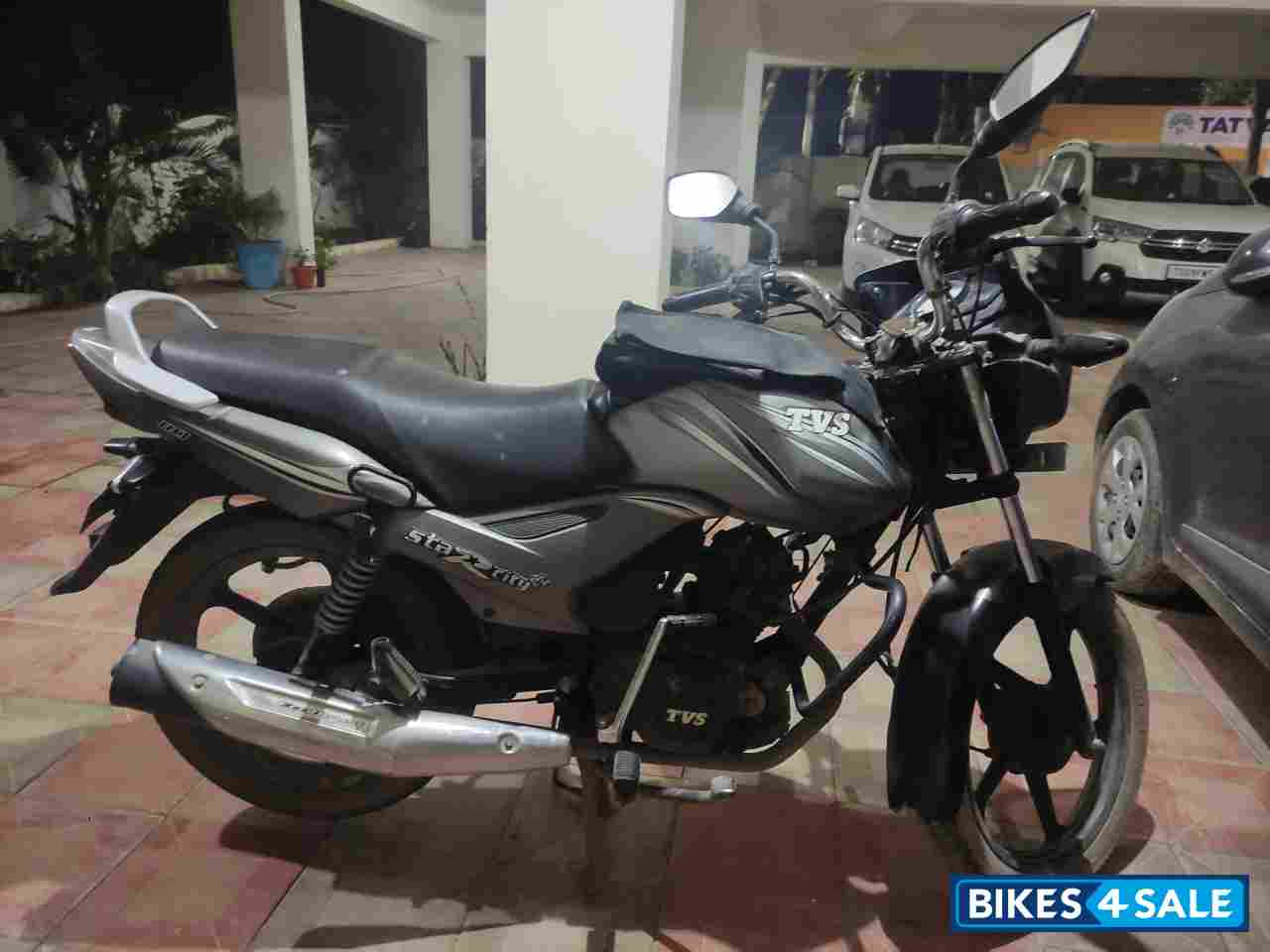 Grey TVS Star City Plus