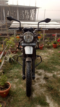 White Royal Enfield Himalayan