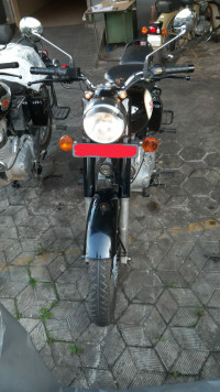 Black Royal Enfield Classic 350 BS VI