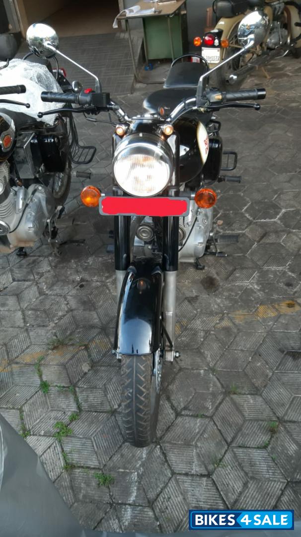 Black Royal Enfield Classic 350 BS VI Black Royal Enfield Classic 350 BS VI