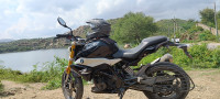 BMW G 310 R