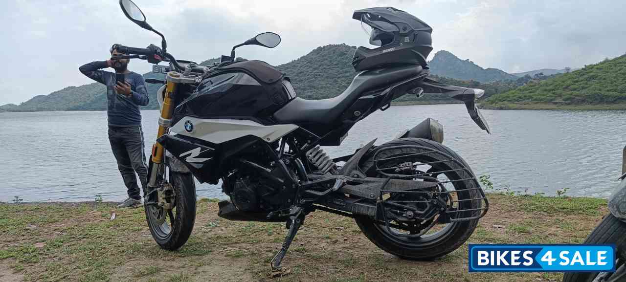 BMW G 310 R