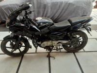 Black Bajaj Pulsar 220F