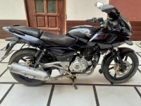 Black Bajaj Pulsar 220F