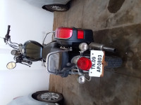 Black Royal Enfield Thunderbird 350