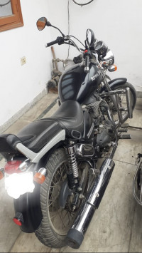 Black Royal Enfield Thunderbird 350