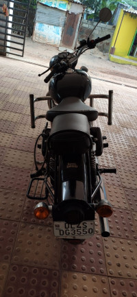 Black Royal Enfield Classic 350