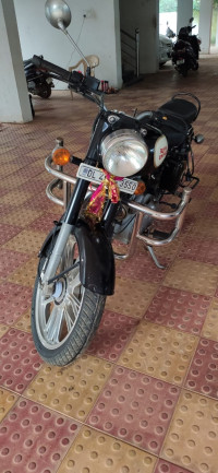 Black Royal Enfield Classic 350