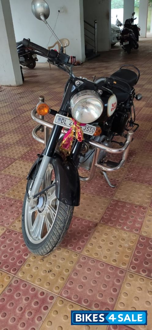 Black Royal Enfield Classic 350