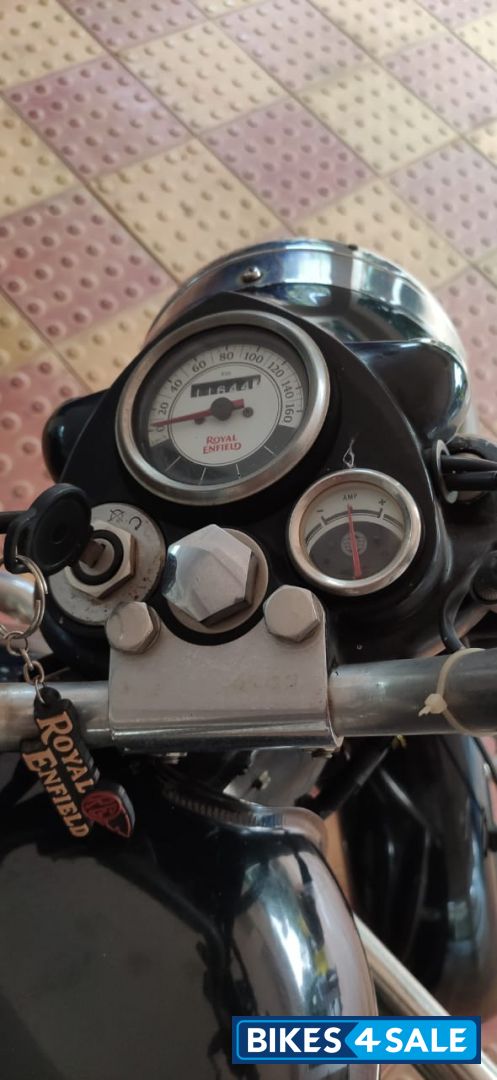 Black Royal Enfield Classic 350